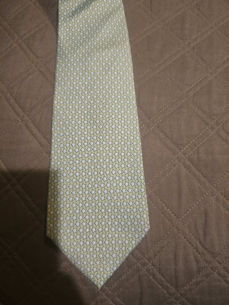 VINEYARD VINES Silk Whale Print Hand-Made Men’s Tie Necktie, Pre-Owned