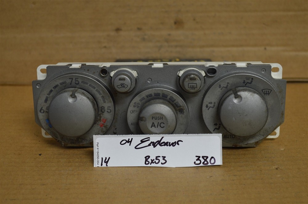 04-05 Mitsubishi Endeavor AC Temperature Climate MR513482HA Control 380-14 Bx 53-image