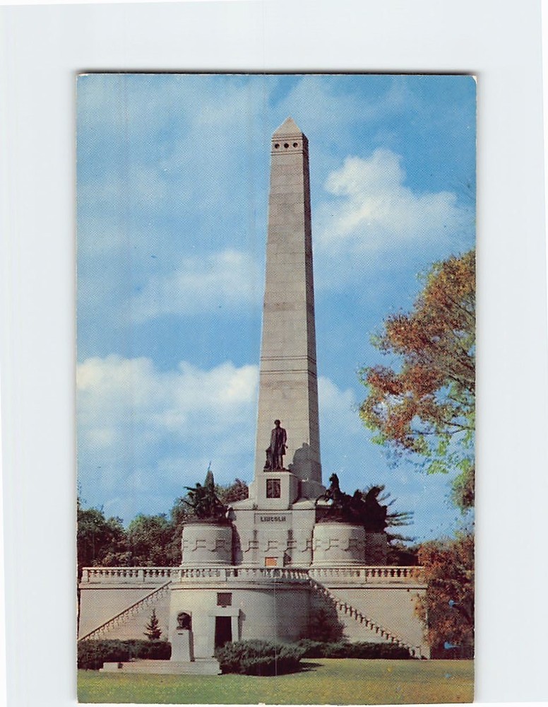 Postcard Lincolns Tomb in Oak Ridge Cemetery Springfield Illinois USA