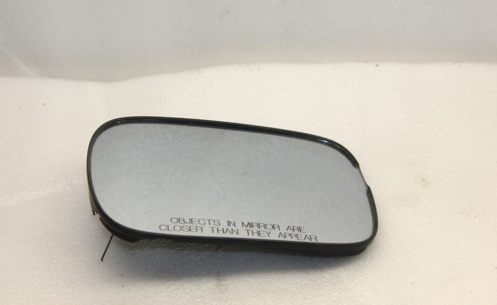 2003-2006 Volvo XC90 RH OEM Passenger Side Mirror Glass (NB106)