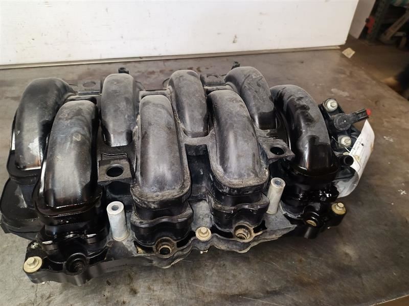 2011 Ford F150 5.0L V8 Engine Intake Manifold OEM 10319845