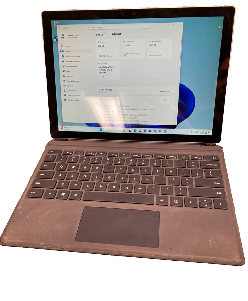 Microsoft Surface Pro 5 1796 Intel Core i7-7660U @ 2.50GHz 8GB  256GB WIN 11