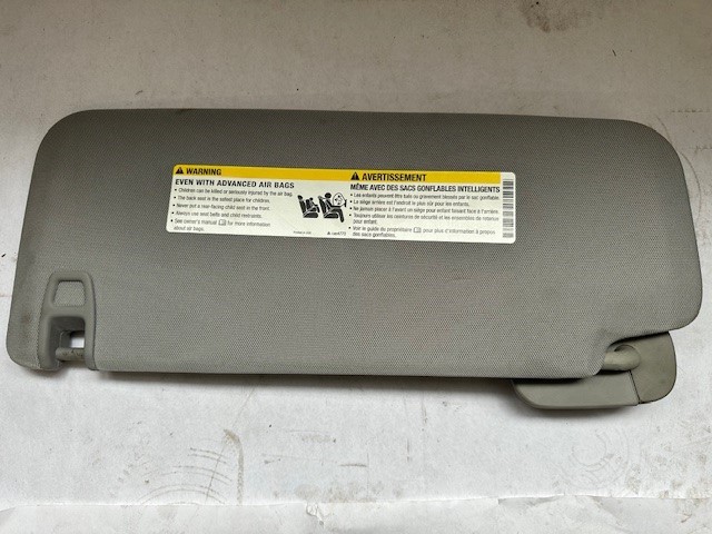 Passenger Sun Visor Classic Style Fits 14-19 SIERRA 1500 PICKUP 564670
