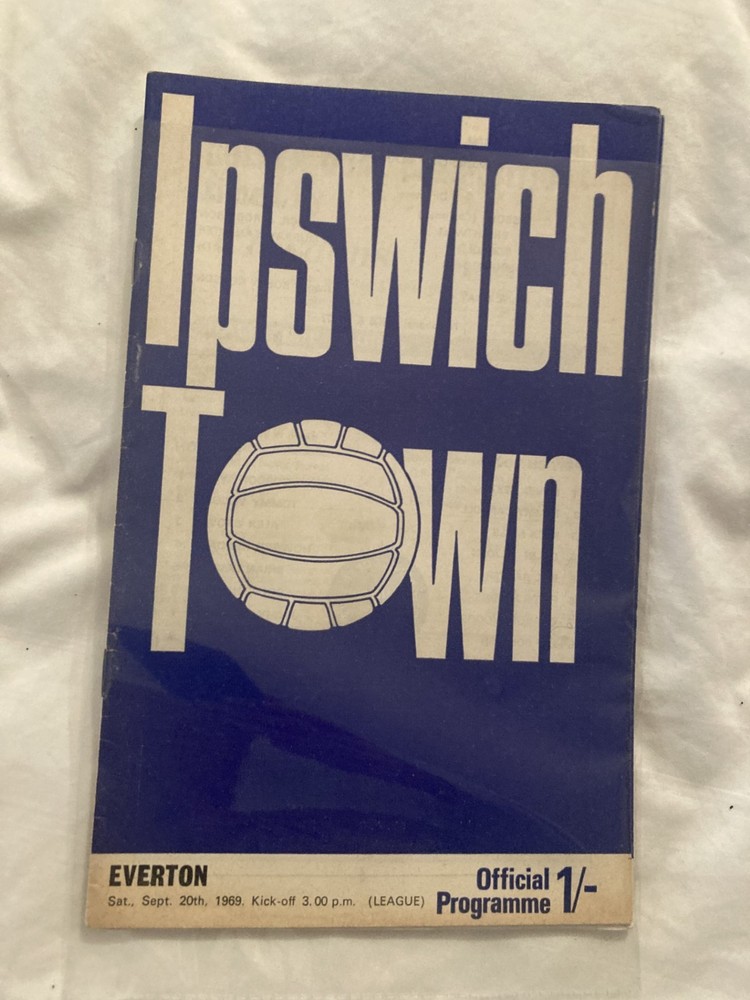 Ipswich Town vs Everton 1969/70  Programme GOOD CONDITION