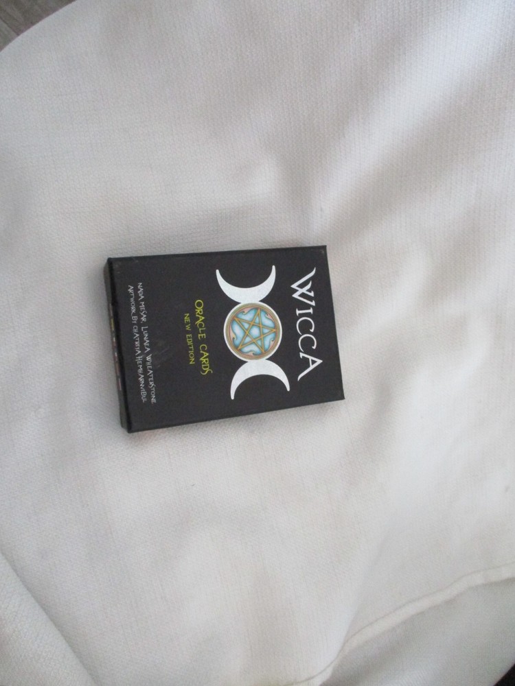 Wicca Oracle Cards New Edition Hardcover by Nada Mesar English