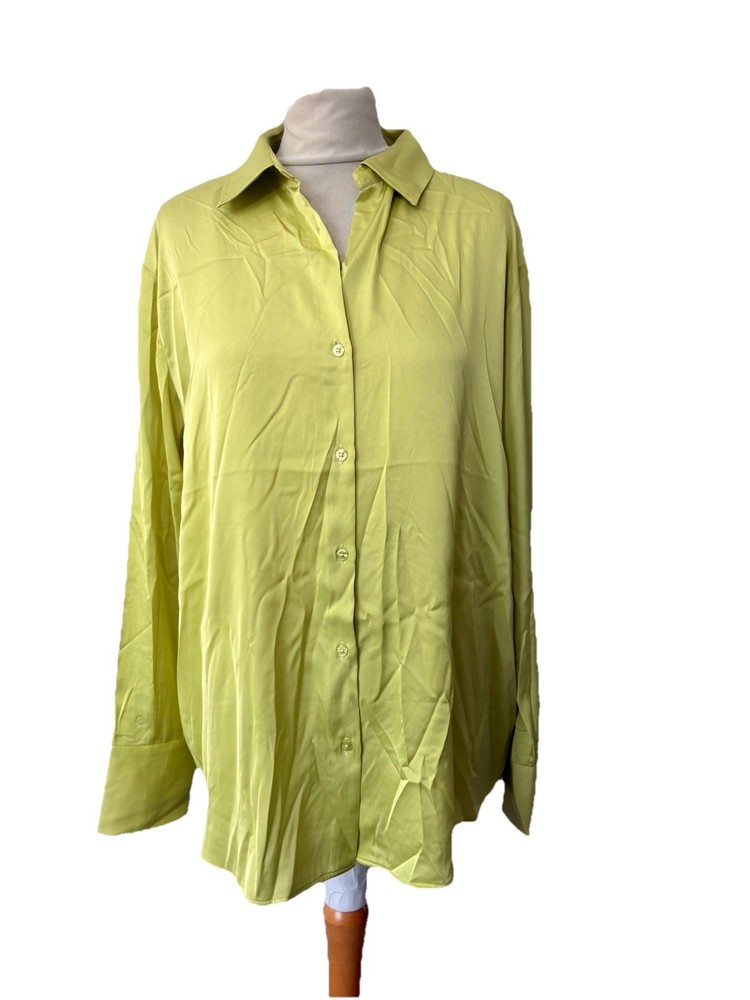 Maison d'Amélie Green Satin Blouse Size L Long sleeve NEW Women’s