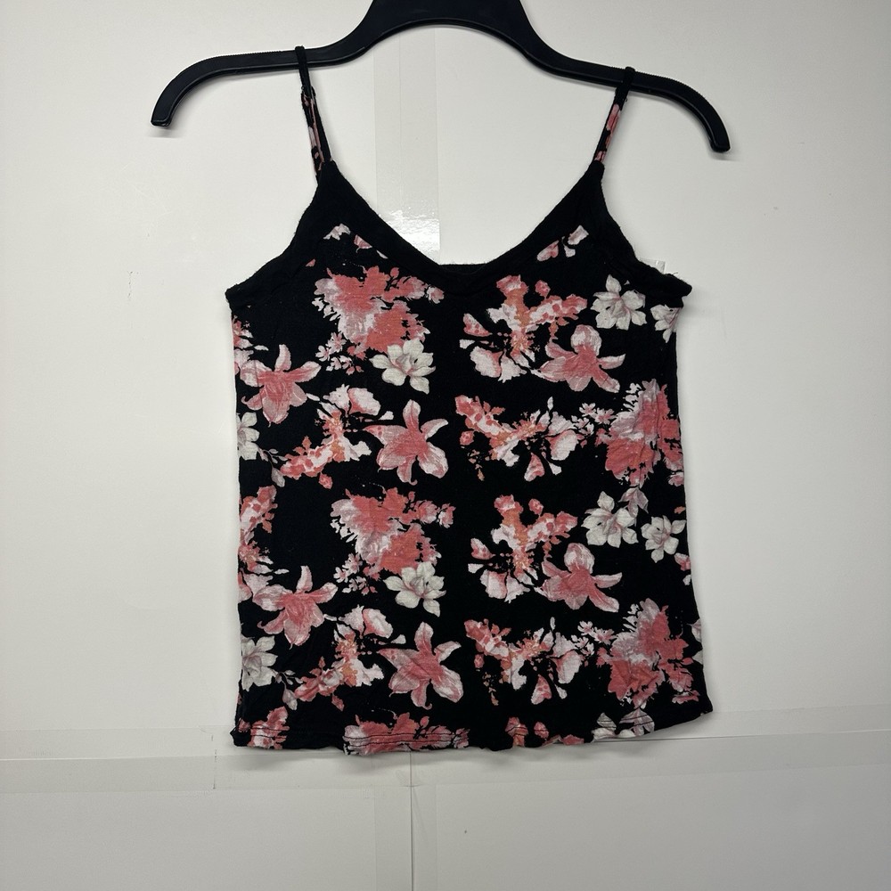 Vince Camuto Women’s Pajama Set Size M Floral Cami Top & Shorts Sleepwear Lounge