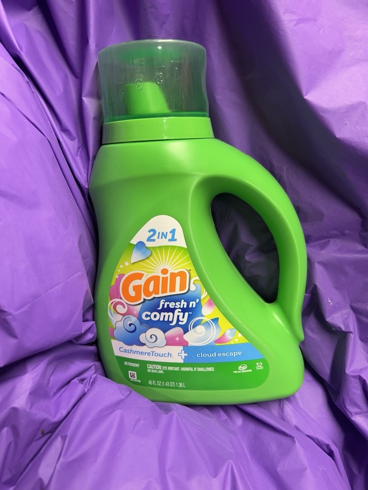 Gain 2in1 Fresh N’ Comfy CashmereTouch + Cloud Escape Laundry Detergent 46oz
