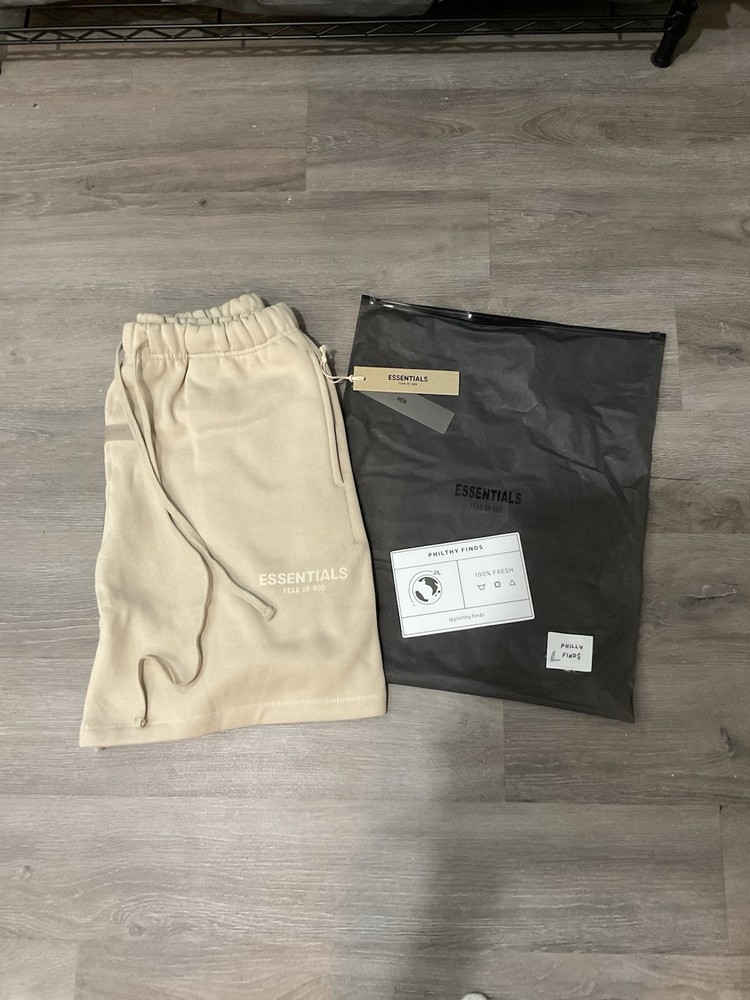 Fear of God Essentials Oak Shorts Men Large NWT  