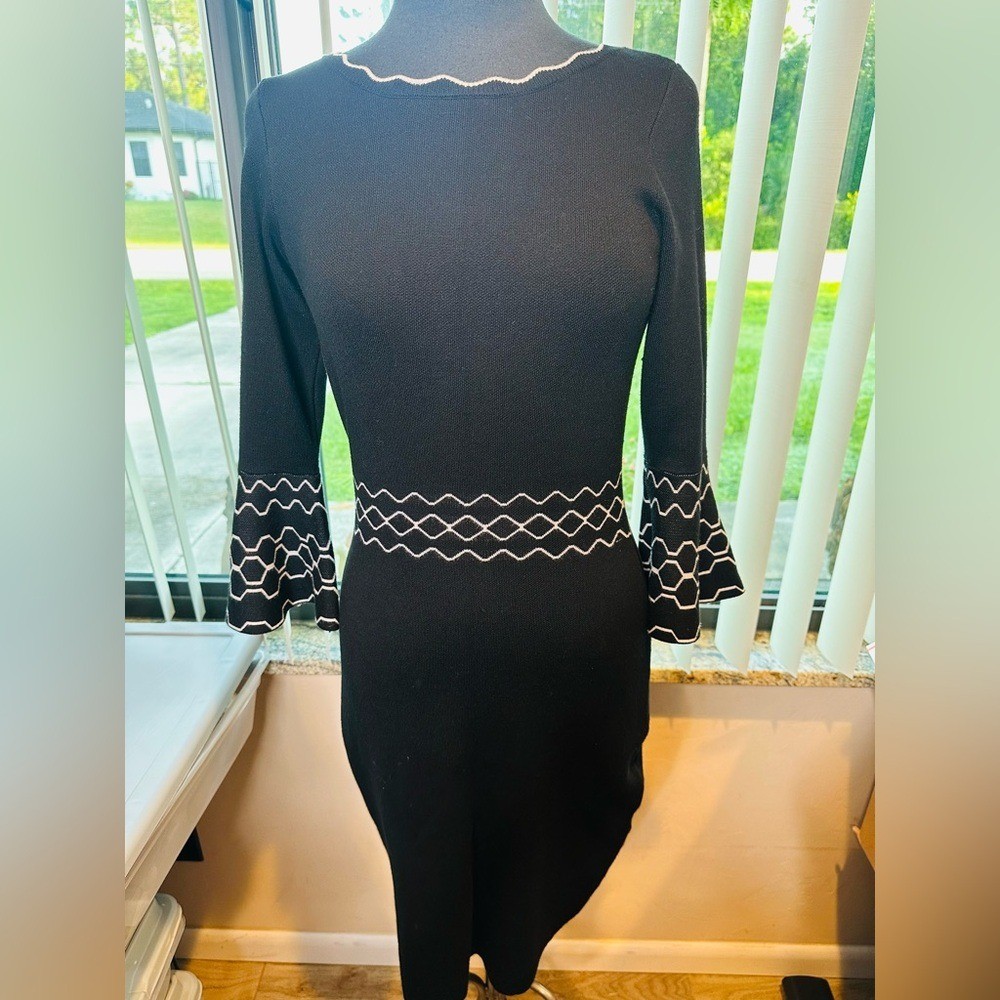 Gabby Skye Elegant Black Long Bell Sleeve Bodycon Midi Dress