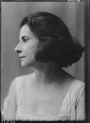 Photo:Spade,Gypsy Yum-Yum,portrait photographs,women,b,A Genthe,1913
