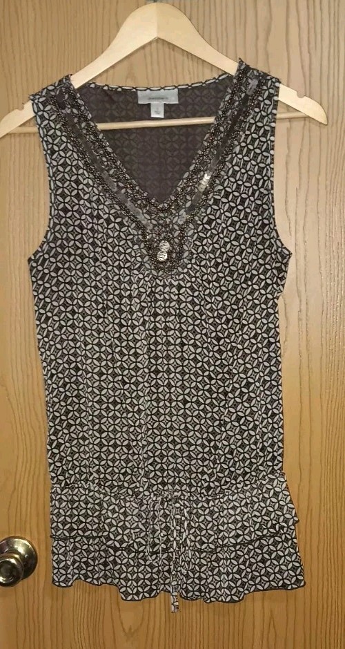 Dressbarn Sleeveless Blouse Womens Size Small Brown Beaded Sequin Ruffled Vneck
