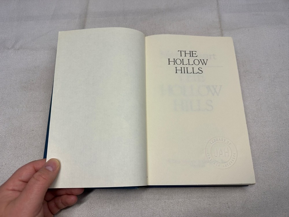 The Hollow Hills Mary Stewart 1973 Arthurian Legend Fantasy William Morrow