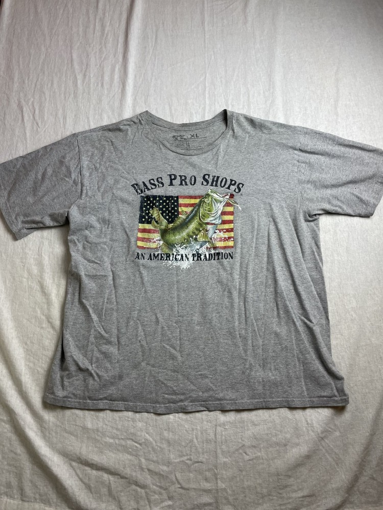Bass Pro Shops An American Tradition Gray Mens Size XL USA Flag Fishing T-Shirt