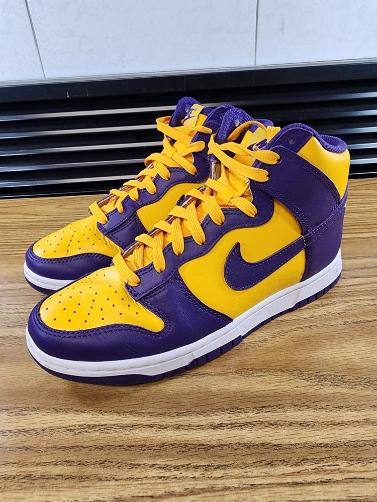 Nike Dunk High Lakers Size 7.5 DD1399-500