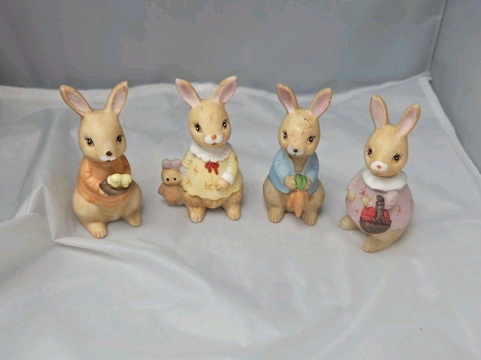 Vintage Ceramic Easter Bunnies Set Of 4 NWOB
