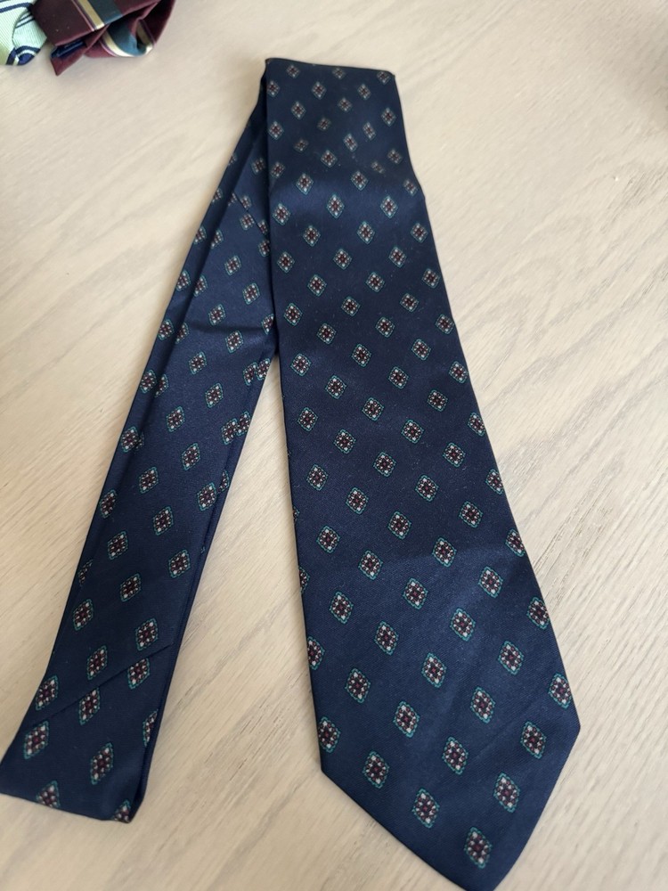 Brooks Brothers Men's Silk Navy Printed Tie Made In USA  3.25x56