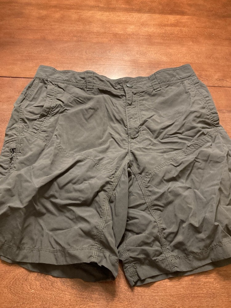 The North Face Mens 36 Gray Stretch Hiking Camping Shorts for Outdoor Adventures  