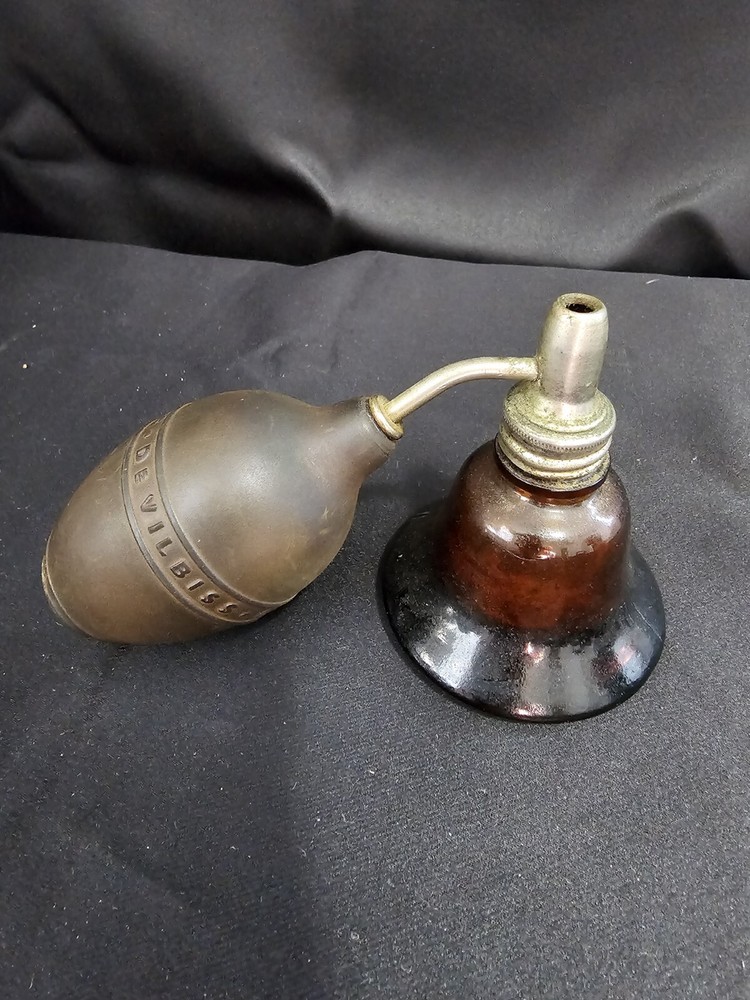 Vintage Devilbiss Amber Powder Glass  Clondiser or nasal atomizer Antique Bottle