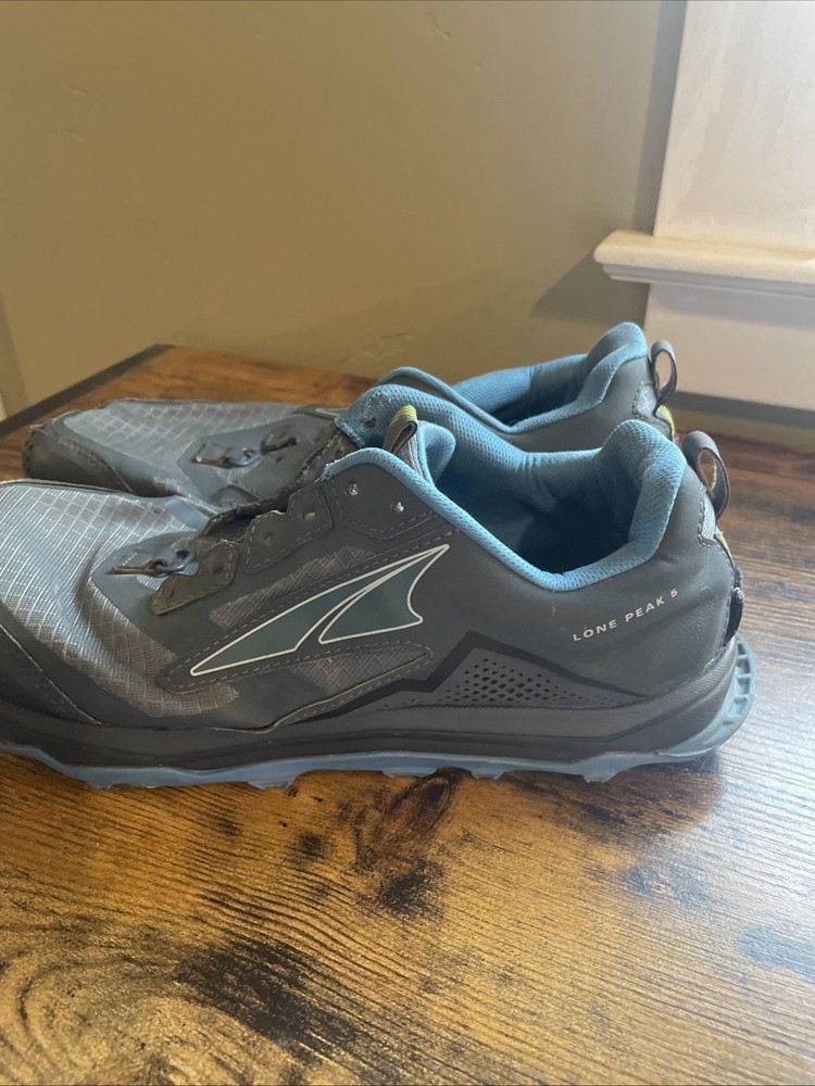 Altra Lone Peak 5 Men’s Size 8