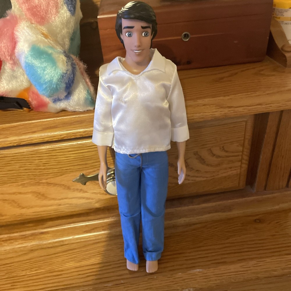 Figura de colección Disney Prince Eric Doll Little Mermaid Boy no completa