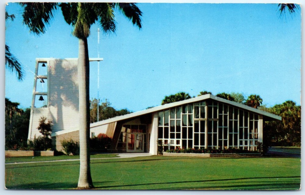 Postcard - First Presbyterian Church, Vero Beach, Florida, USA, North America