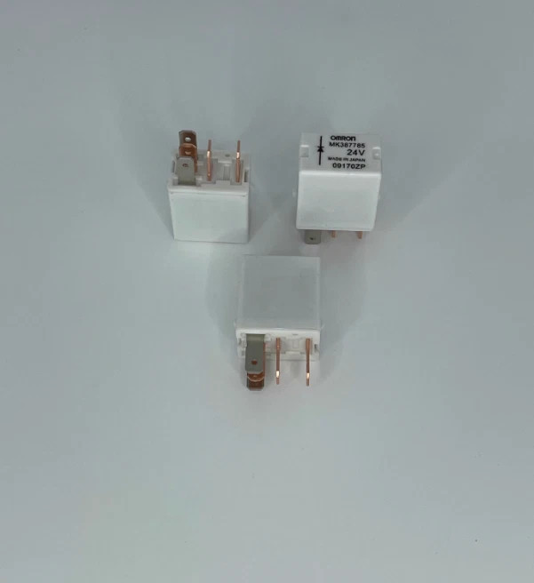 1pcs New Mitsubishi 24V 5-pin relay MK387785