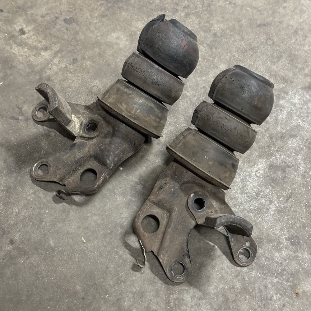 Porsche 356 C Rear Bump Stop Pair 356C Axle Support Set