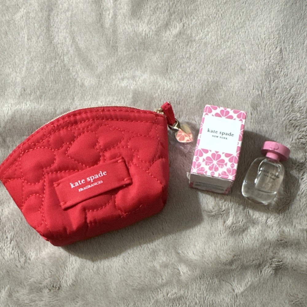 Kate Spade new york Eau de Parfum Mini 4.5ml 0.15 oz with Red  Pouch ❤️