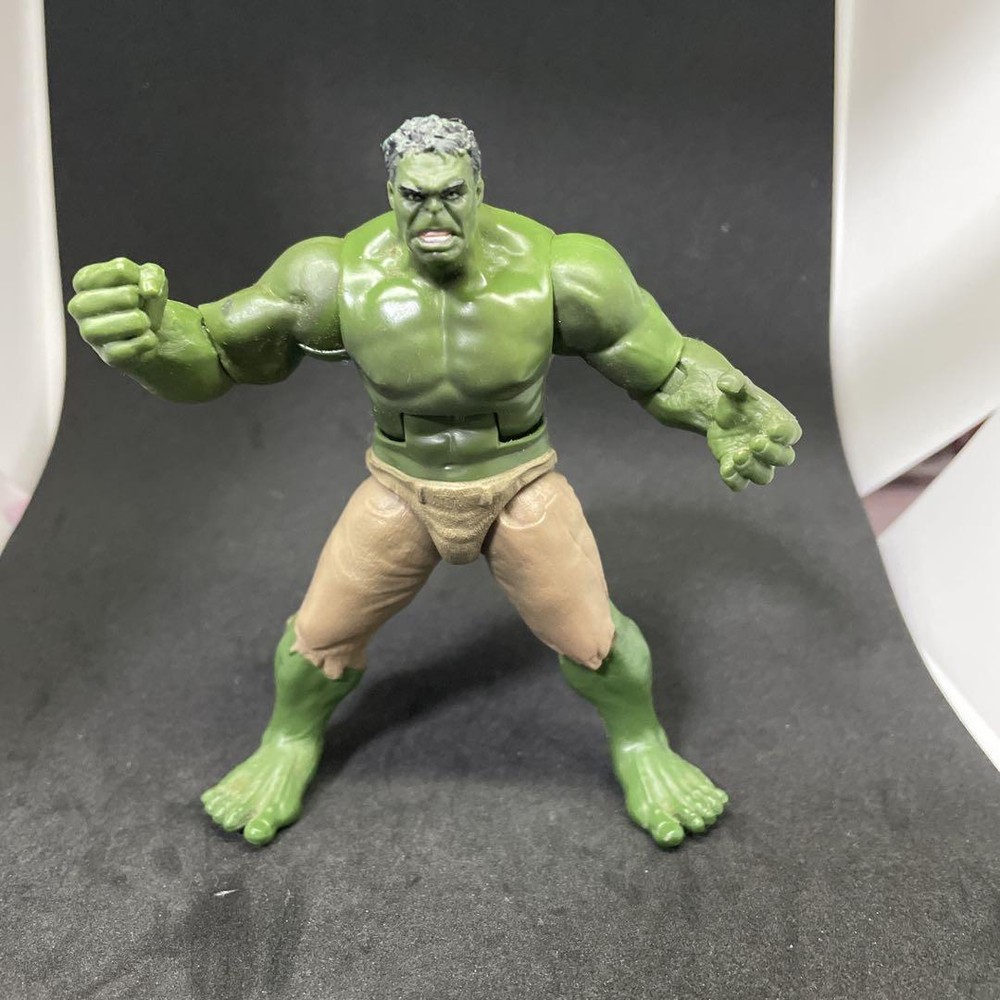 Marvel Legends Hulk Figure