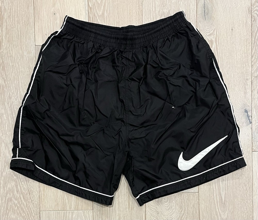 Nike Vintage 90s Men’s Windbreaker Athletic Shorts, Size XL, Black