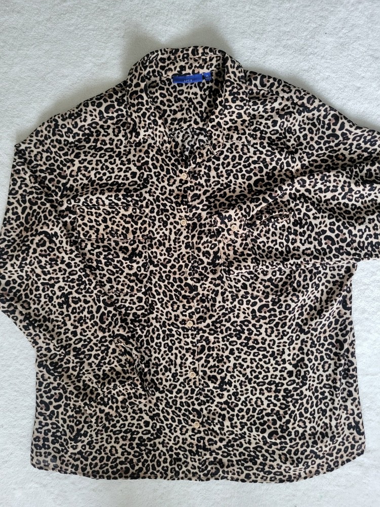 Apt. 9 Cheetah Print Long Sleeve  Button Down Blouse Women's Size XL