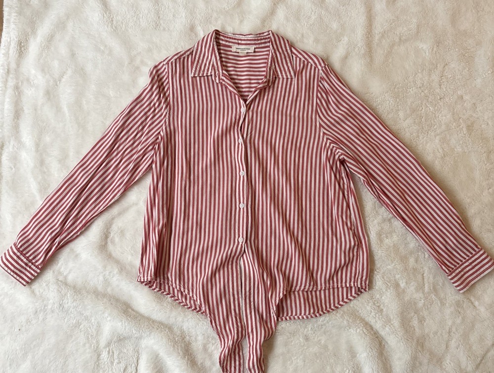 BeachLunchLounge Red & White Striped Button Down Shirt Women's Size Medium