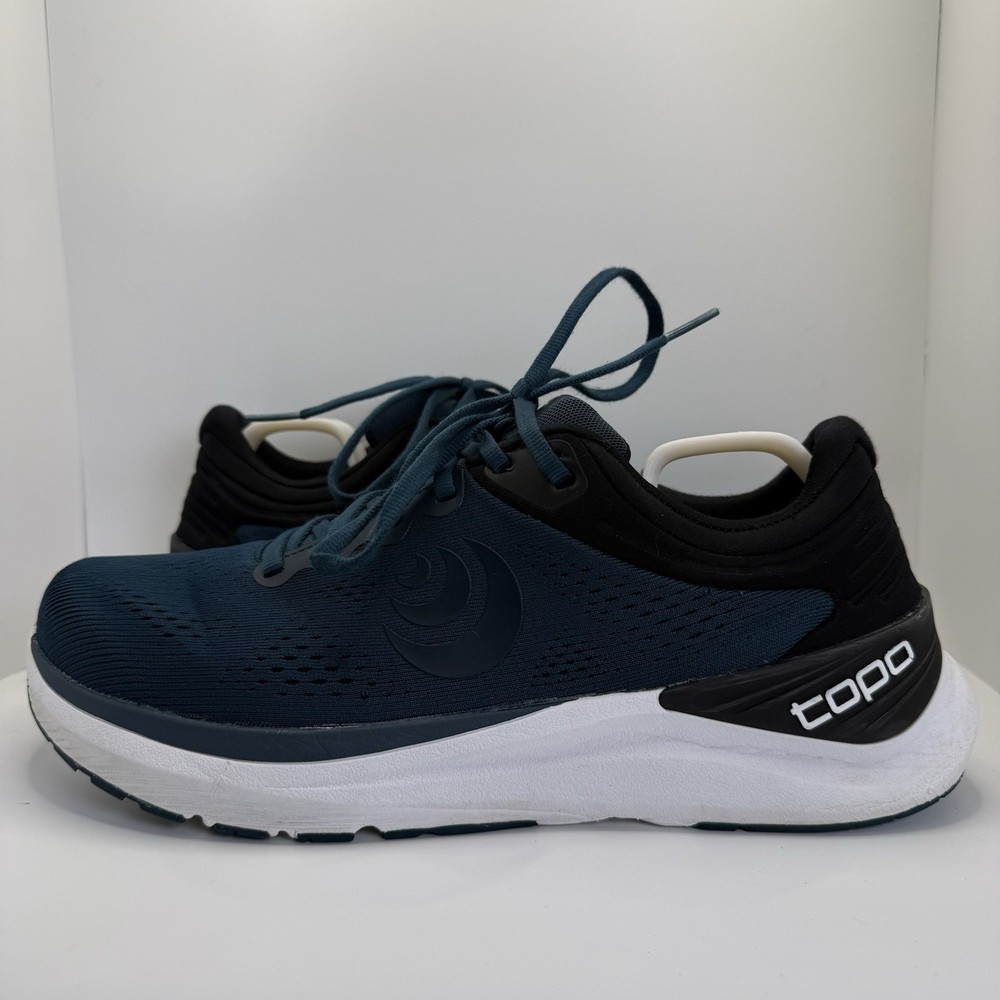 Topo Athletic Ultrafly 4 5mm Drop Running Shoes Navy/Black/White Men’s Size 8.5