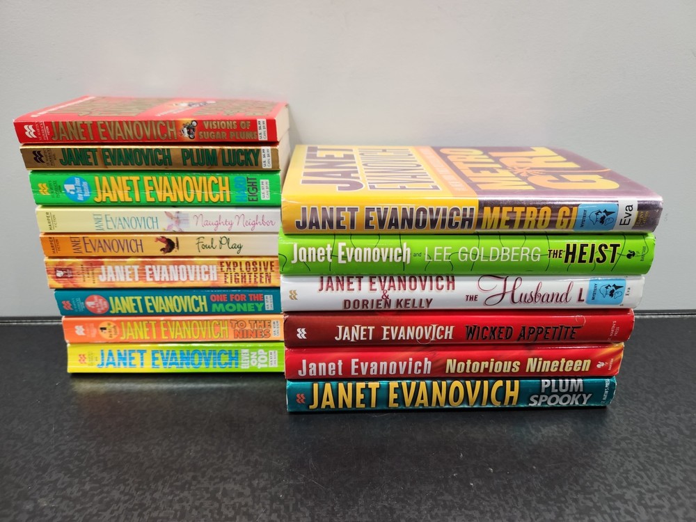 Lot of 15 Janet Evanovich Books Stephanie Plum Romance Lizzy Diesel O'Hare HC PB