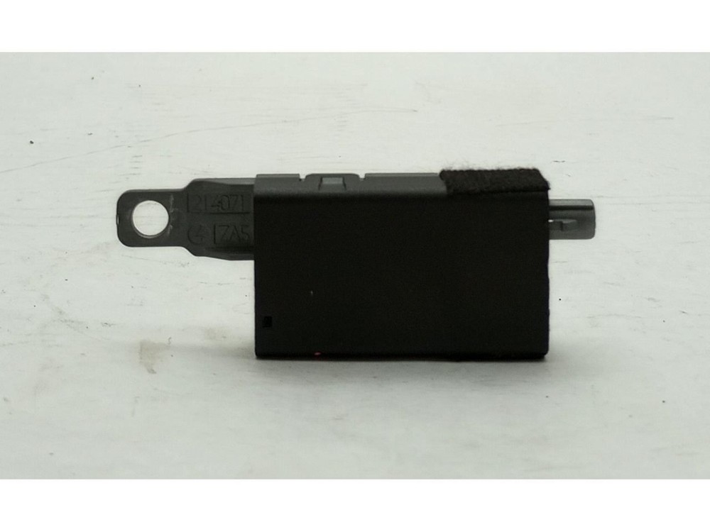 Alfa Romeo Giulia Right Rear Antenna Amplifier 2017-2024