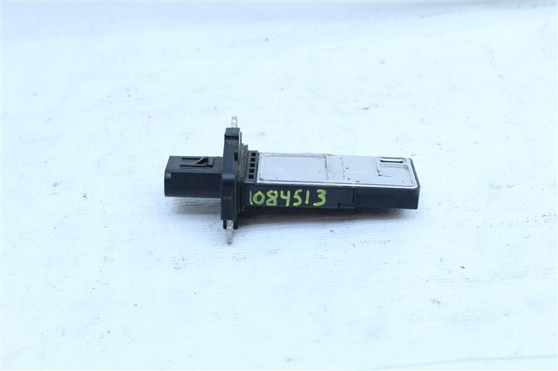 04-14 Crown Victoria E150 E250 Van MAF Sensor 1084513