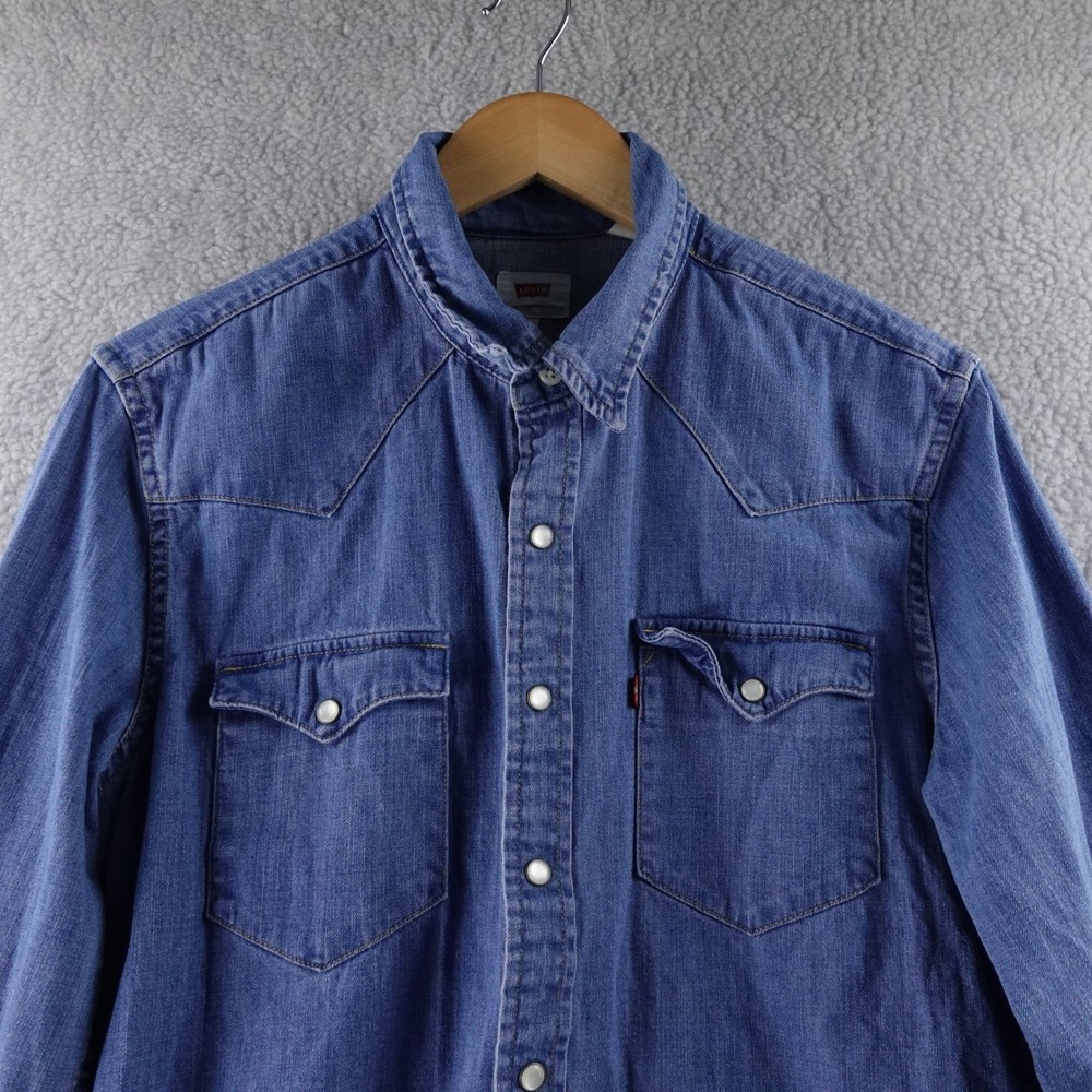 Levi's Women's Blue Denim Pearl Snap Western Shirt Size Medium Cowboy Rodeo