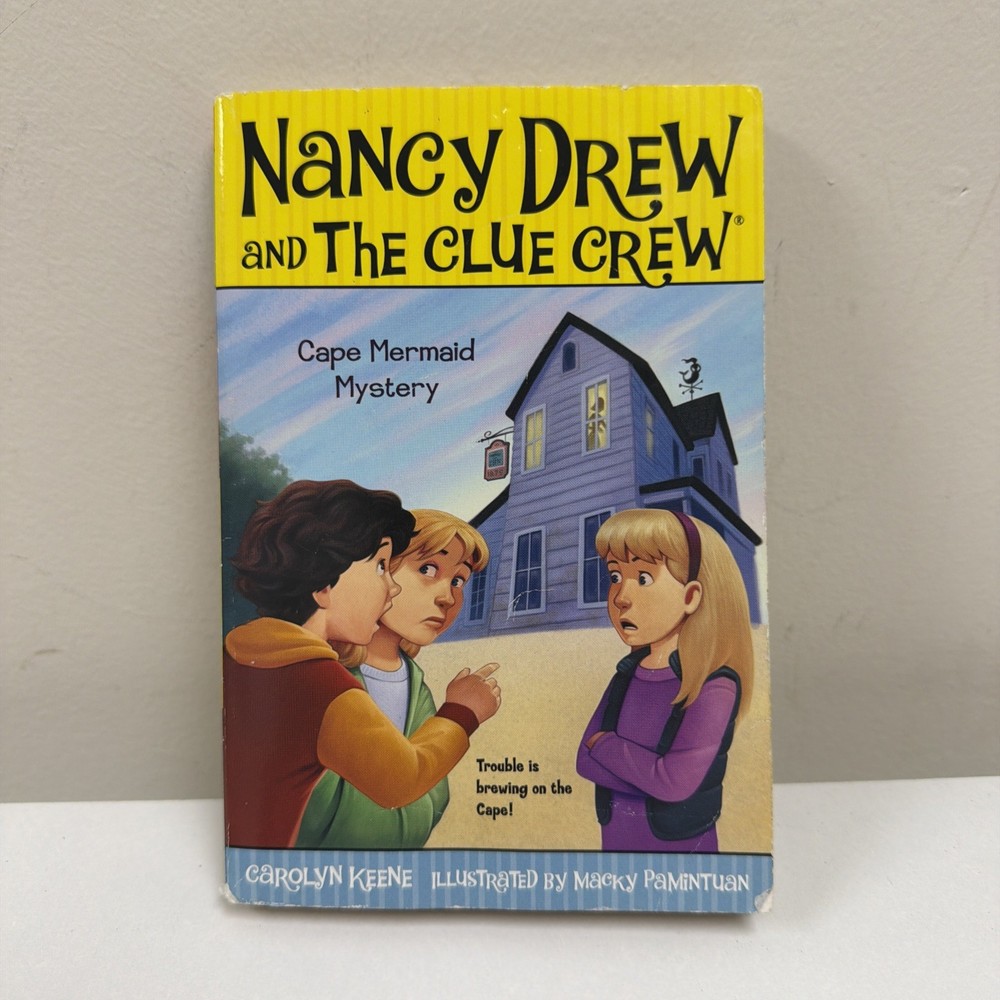 Cape Mermaid Mystery (Nancy Drew and the Clue Crew) - Paperback - GOOD