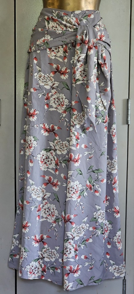 Size 12 Grey Floral Wide Leg Pants for Women - Surry Girl Style