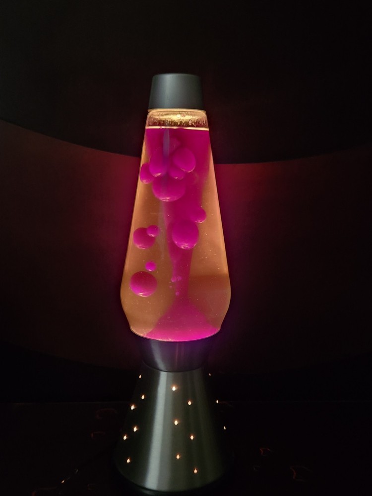 17” Lava Lite Lamp Lava/Purple Liquid/Clear Base/Silver Starlite 90's Model 209