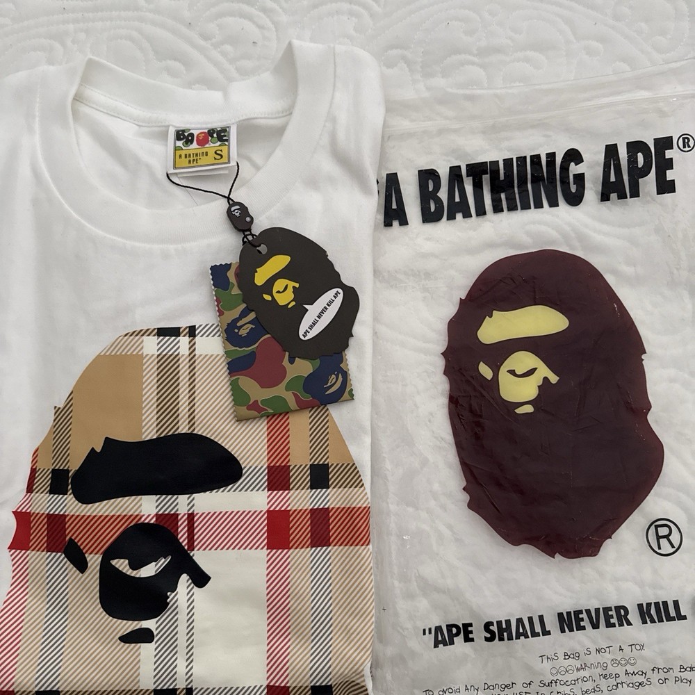 A Bathing Ape BAPE Men's White Graphic Logo Crew Neck T-Shirt Short Sleeve S