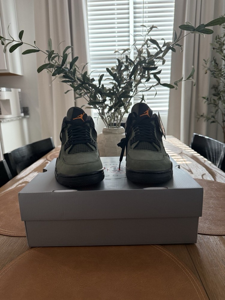 Jordan 4 Retro OG SP Undefeated Sz: 11.5 Men’s