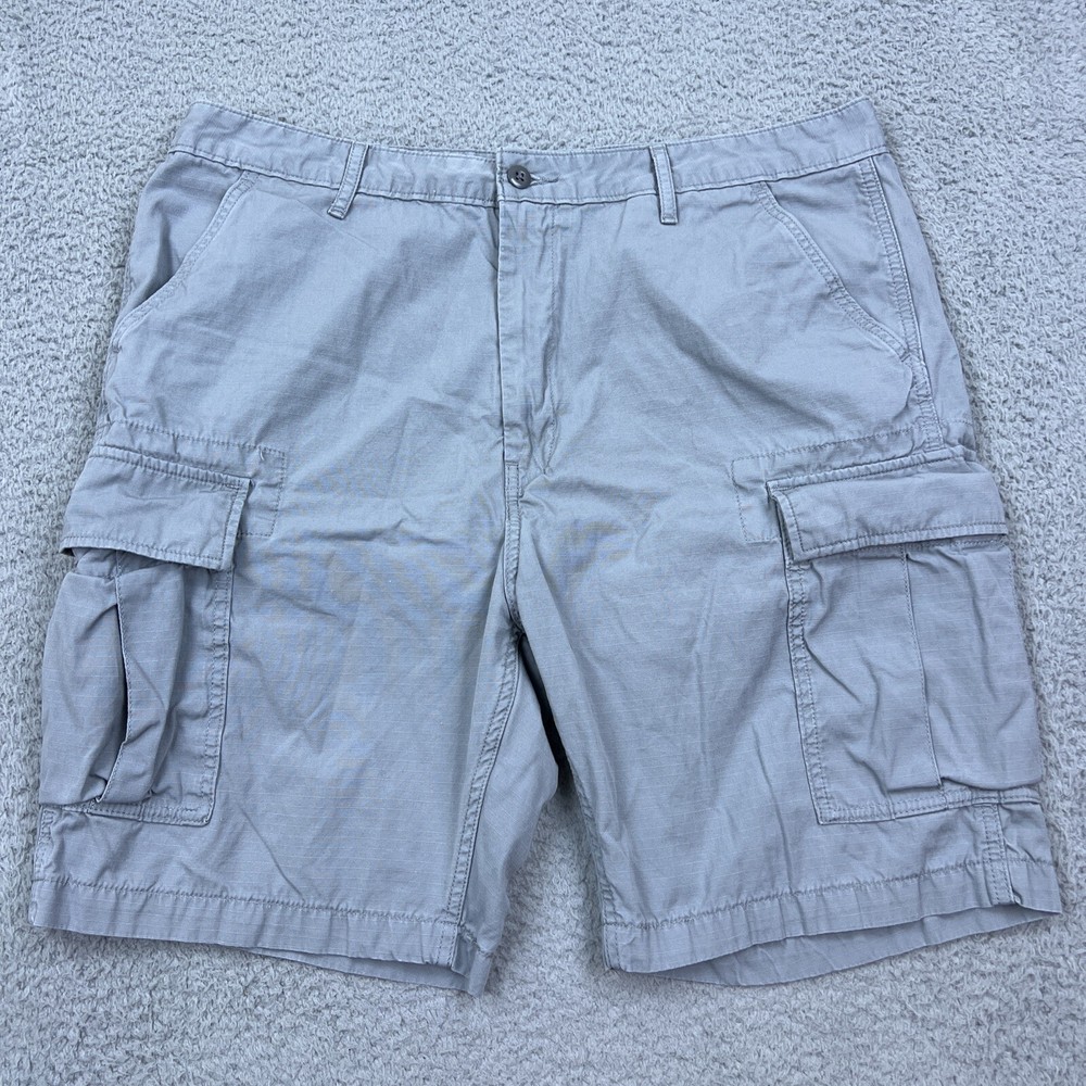 Levi’s Cargo Shorts, Utility, Stone/Grey Vintage Y2K, Size Mens W38 (37)