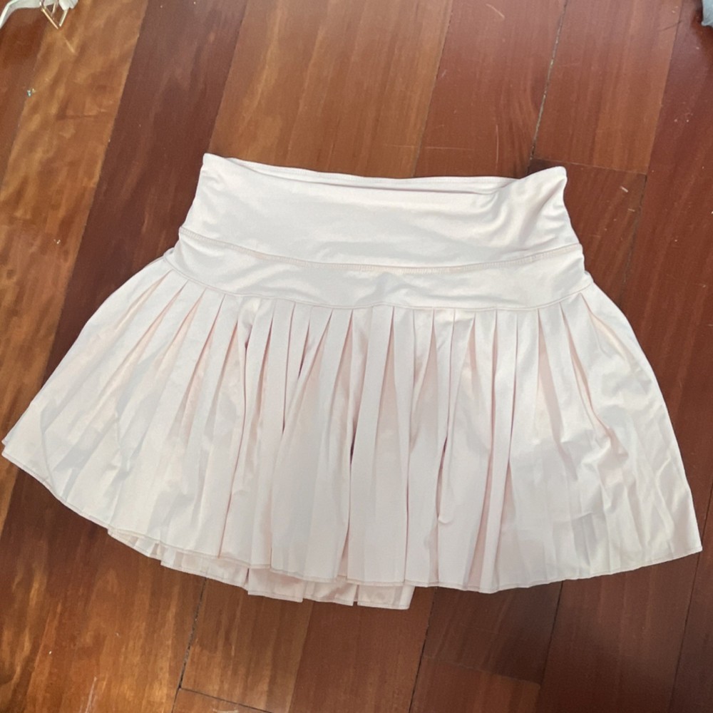 Goldhinge Women's White Pleated Athletic Skort with Pockets Stretch Pull-On