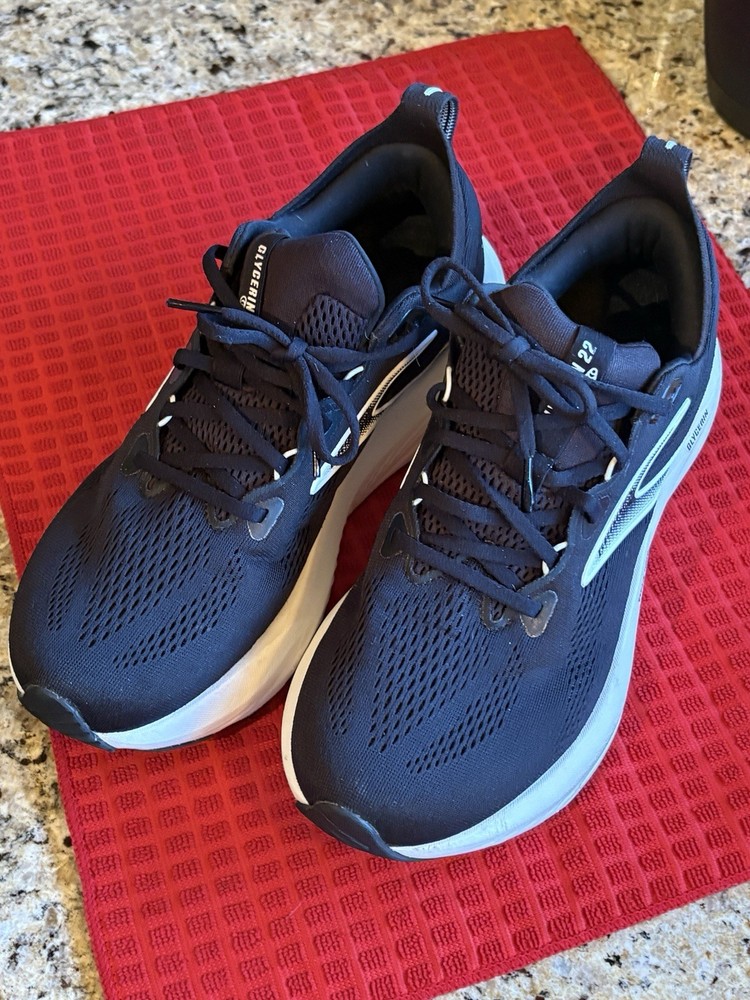 Brooks Mens Glycerin 22 1104451D090 Black Running Shoes Sneakers Size 10 D