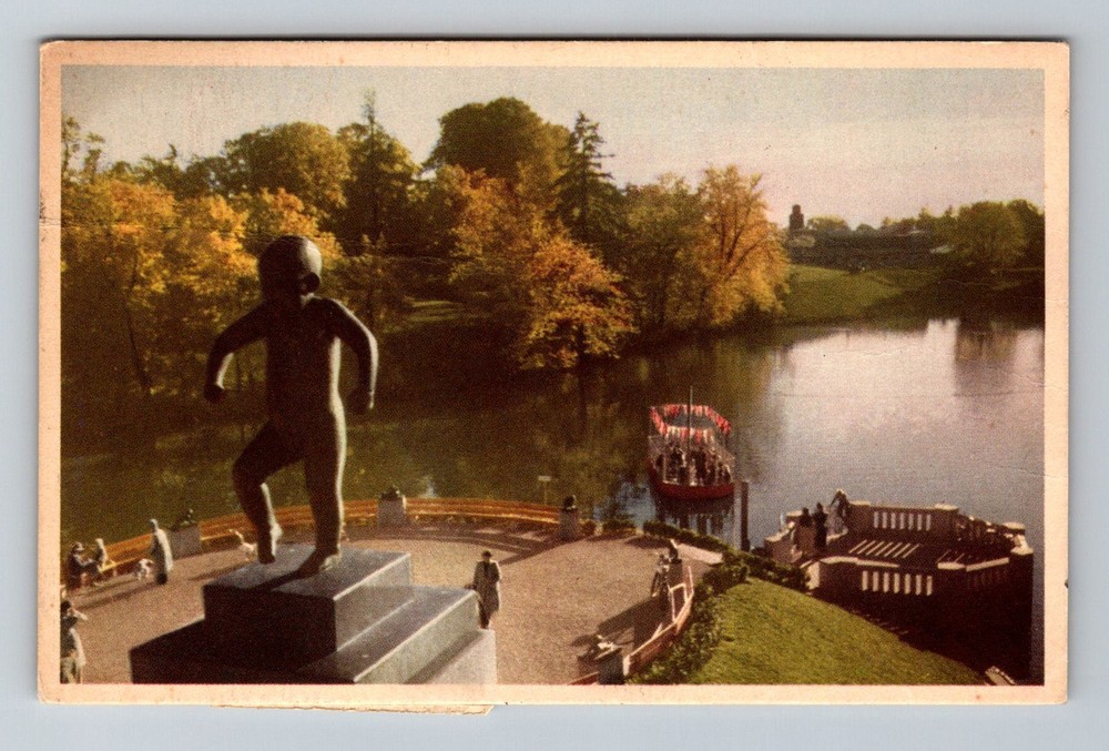 Norway-Oslo Frogner Park Lake Boat Dock & Statue Souvenir Vintage c1954 Postcard