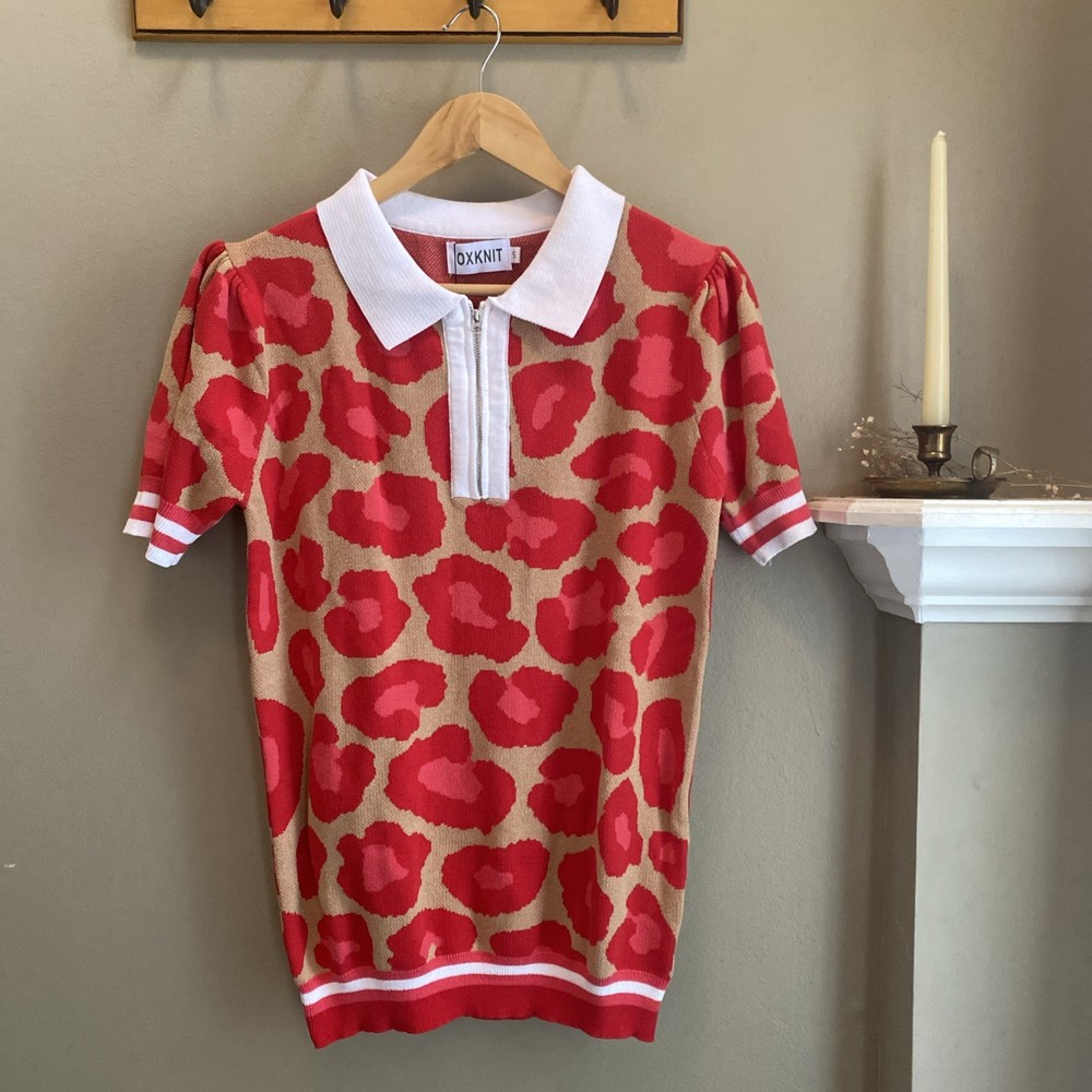 OXKNIT Red Pink Taupe Leopard Print Zip Up Women’s Retro Puff Sleeve Polo NWT
