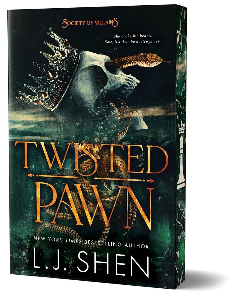 Twisted Pawn (Deluxe Edition) (Society of Villains, 2) FAST FREE SHIPPING