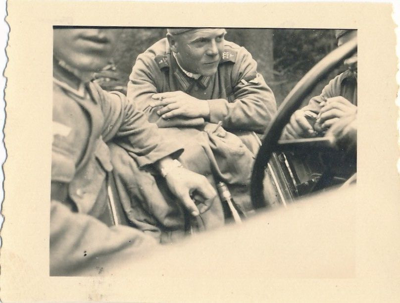 Photo WK2 - France Wehrmacht Soldiers in Off-road Vehicle X102
